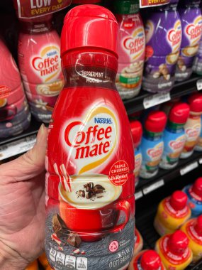 Grovetown, Ga USA - 03 10 10 23: Market Kahve Mate Süt Ürünleri Naneli Mocha