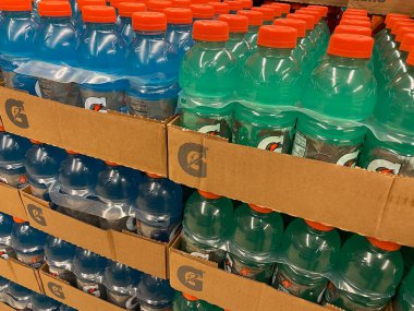 Grovetown, Ga USA - 03 10 10 23: Market Gatorade çeşitli vitrinler