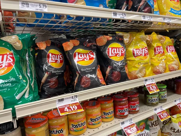 Grovetown Usa Grocery Store Lays Chips Dips Section — Stock Photo, Image