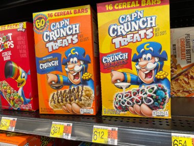Martinez, Ga USA - 03: 12 Walmart iç mekan Capn Crunch kahvaltı büfeleri ve fiyat
