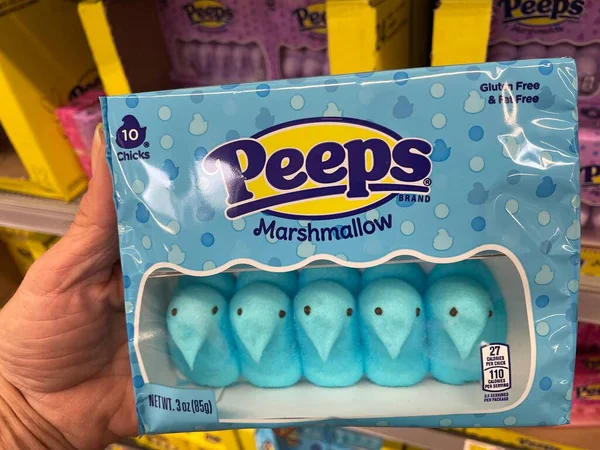 Martinez Usa Walmart Interior Easter Peeps Candy Blue Marshmallow — стоковое фото