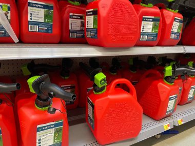 Augusta, Ga USA - 09 01: 22: Walmart 'ın iç benzin bidonları kapanıyor