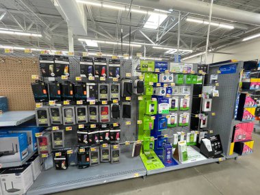 Augusta, Ga USA - 09 01: 22: Walmart 'ın iç cep telefonu planları Basit Kriket