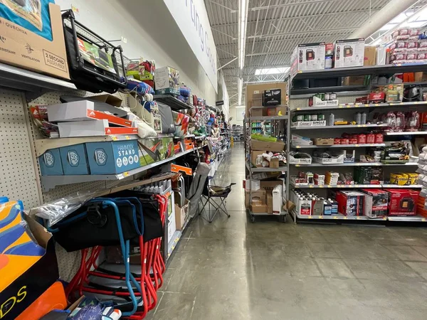 Augusta Usa Sklep Walmart Wnętrze Brudny Kemping — Zdjęcie stockowe