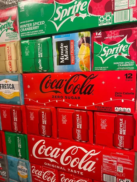 Grovetown Usa Grocery Store Soda Holiday Edition Sprite Coke Display — стокове фото