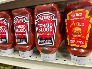 Grovetown, Ga USA - 11 10 22: Market Heinz kanlı ketçap