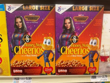 Grovetown, Ga USA - 03 14 23: Cheerios Galaksi temasının koruyucuları