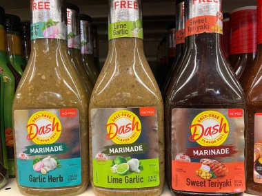 Grovetown, Ga USA - 03 14 23: Market Dash salamura sosu çeşidi