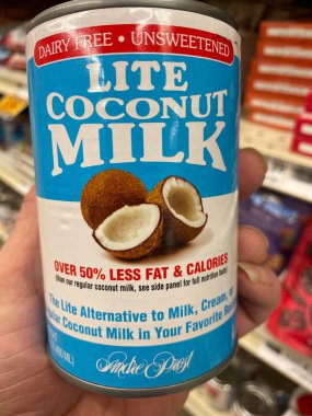 Grovetown, Ga USA - 03 14 23: Market Lite Hindistan cevizi sütü