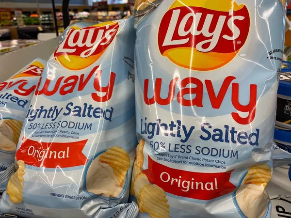 Grovetown Usa Grocery Store Lays Wavy Lightly Salted Chips — Stock Photo, Image