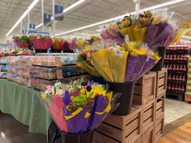 Grovetown, Ga USA - 03: 20 23: Gıda Aslanı Marketi Paskalya manzarası