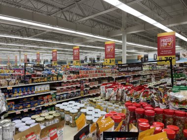 Grovetown, Ga USA - 1201 21: Food Lion Market İçişleri 2021