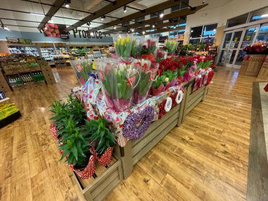 Grovetown, Ga USA - 02 11: 22: Food Lion Market İç Çiçek Sevgililer Günü sergisi