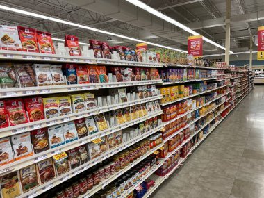 Grovetown, Ga USA - 08 16-21: Food Lion Market İçişleri 2021 baharat paketleri