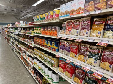 Grovetown, Ga USA - 08 16-21: Food Lion Market İçişleri 2021