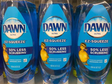 Grovetown, Ga USA - 04: 23 23: Food Lion market Dawn mavi bulaşık deterjanı