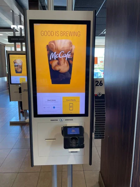 Grovetown, Ga USA - 03: 23: McDonalds fast food restoranının iç kesimi