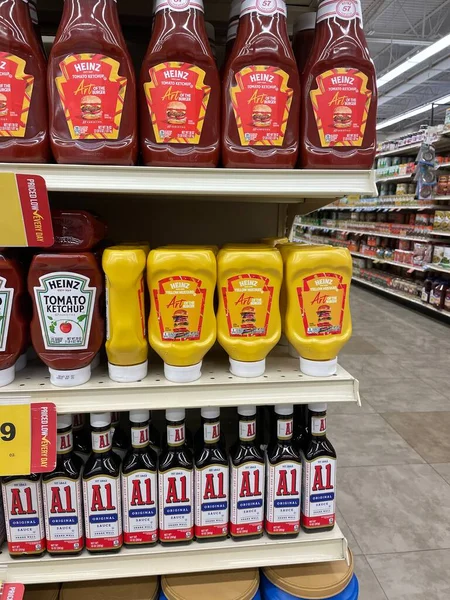 Grovetown Usa Food Lion Grocery Store Sauce Mustard Ketchup Display — Stock Photo, Image