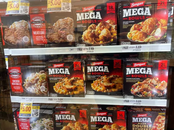 Grovetown Usa Élelmiszer Oroszlán Élelmiszerbolt Bankett Mega Tálak Fagyasztott Élelmiszerek — Stock Fotó