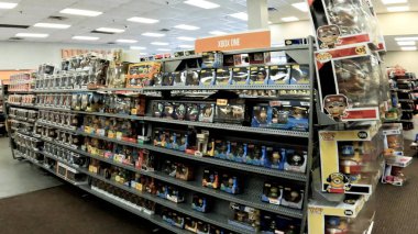 Augusta, Ga USA - 03 13: 22: İkinci ve Charles perakende mağazası iç Xbox 1