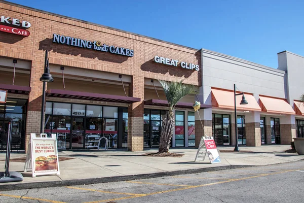 Augusta Usa Strip Mall Grandes Clips Nada Más Que Pasteles — Foto de Stock