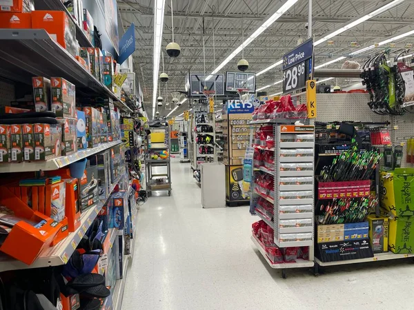 Waynesboro États Unis Walmart Supercenter Store Articles Sport Caméras Plafond — Photo