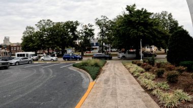 Augusta, Ga USA - 10 17 22: Georgia şehir merkezi kaldırımı