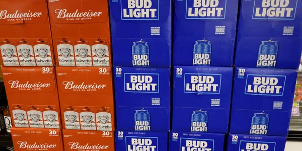 Hephzibah Eua Kjs Mercearia Interior Bud Light Exibição Cerveja — Fotografia de Stock