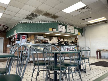 Augusta, Ga USA - 01 07 21: Eş Savers arkadaşı tavuk restoranı