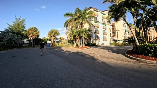 Treasure Island Fla Estados Unidos Hoteles Playa Treasure Island Palmeras — Foto de Stock
