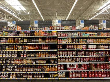 Grovetown, Ga USA 05 13 22: Walmart İçişleri Bakım Bölümü