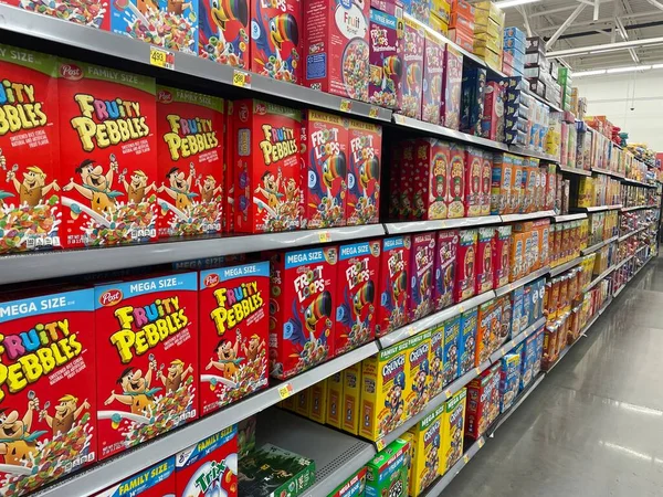 Grovetown Usa Walmart Toko Eceran Interior General Mills Cereals Side Stok Foto Bebas Royalti