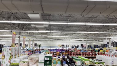 Grovetown, Ga USA - 09 10 10 23: Gıda Aslanı market tavası koridorların üzerinde