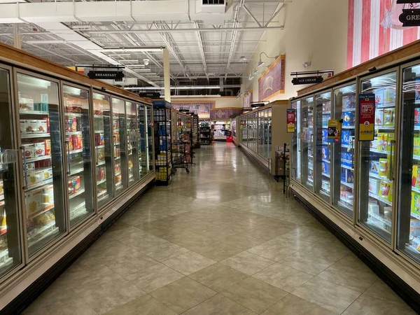 Grovetown Usa Alimentos León Tienda Comestibles Interior Alimentos Congelados Pasillo —  Fotos de Stock