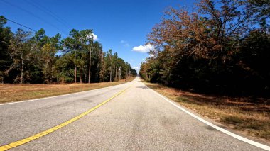 Burke County, Ga USA - 11 03: 22: POV ülkeyi sonbahar sezonu boyunca en düşük seviyeye indirdi.