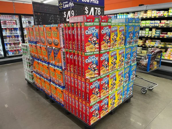 Grovetown Usa Walmart Tienda Comestibles Interior Cap Pantalla Crunch — Foto de Stock