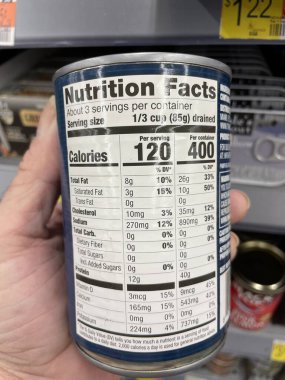 Grovetown, Ga USA - 08 06 06: 23: Walmart market Pampa konserve uskumru beslenme gerçekleri