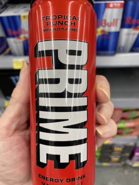 Grovetown, Ga USA - 08 06 06 23: Walmart market Prime enerji içeceği paravanı