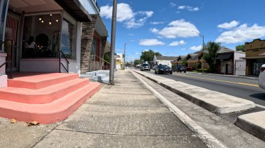 Lakeland, Fla USA - 04: 29: Vintage binalar Florida Bulutları önünde mavi gökyüzü kabarık beyaz bulutlar