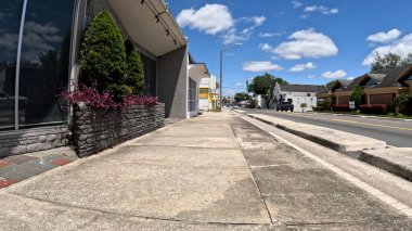 Lakeland, Fla USA - 04: 29: Vintage binalar Florida Bulutları önünde mavi gökyüzü kabarık beyaz bulutlar