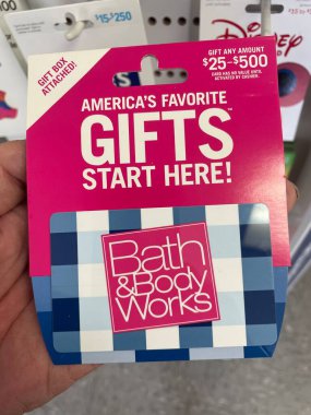 Lakeland Fla, ABD - 05: 18 24: Bir perakende mağazasında hediye kartı sergisi