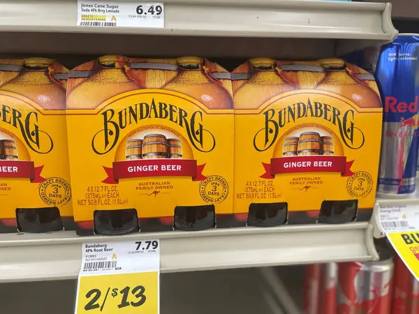 Lakeland Fla, ABD - 05: 19 24: Harveys Market İçi Bundaberg Zencefilli Birası