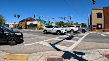 Lakeland, Fla USA - 03: 20 Florida Bulvarı açık mavi gökyüzü