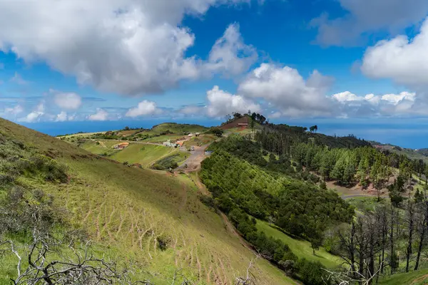 青空のロモ パロ風景 モンテ パヴォン ガルダール グラン カナリア カナリア諸島 ストックフォト