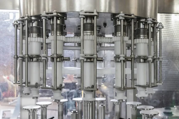 Industriële Bottelmachine Moderne Wijnfabriek Italië Close Automatische Transportband Voor Wijnbereiding — Stockfoto