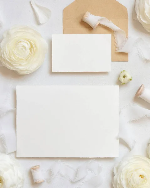 Blank Cards Cream Roses White Silk Ribbons Top View Wedding — Stock Photo, Image