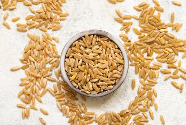 Bowl Raw Dry Rye Grain White Table Top View Healthy — Stock Photo, Image