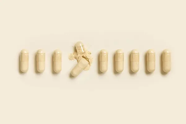 Medical Capsules Line One Opened Show Beige Powder Light Beige — Stock Photo, Image