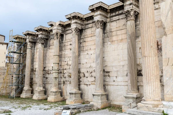 Ruinerna Hadrianus Bibliotek Nära Monastirakitorget Aten Grekland — Stockfoto