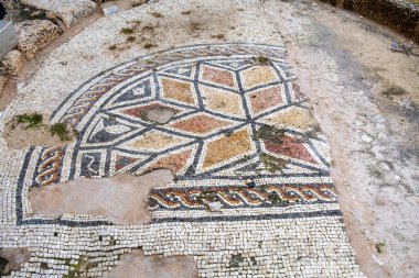 Caesarea, İsrail 'deki Caesarea Ulusal Parkı' nda mozaik tabanı